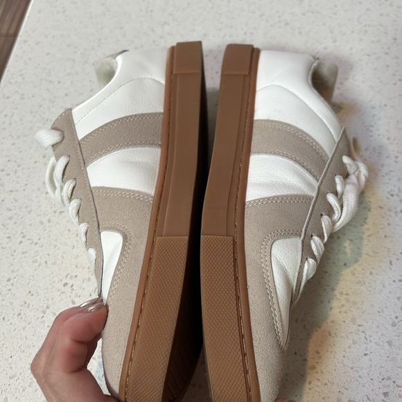 Sincerely Jules Women's White/tan Lace Sneakers Bailey 9M - Picture 4 of 8